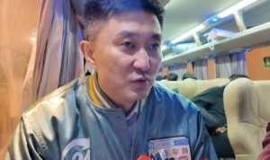 杜锋：球队本赛季长期阵容不完整 能坚持下来不容易 全力打好首轮