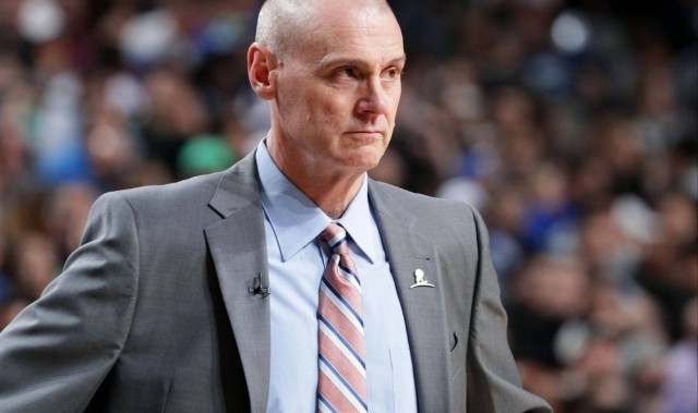 澳洲幸运10倍投计划-😳卡莱尔东决晋级战使用11人轮换，罕见使用贾雷斯·沃克&amp;amp;布拉德利