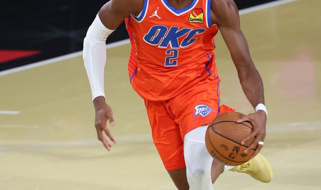 专家指导-乔詹库当选过！加上亚历山大 NBA共10位当过体育画报年度体育人物